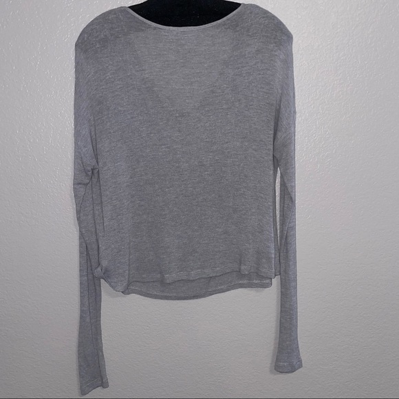 Vince gray slouchy long sleeve top medium - Picture 6 of 6